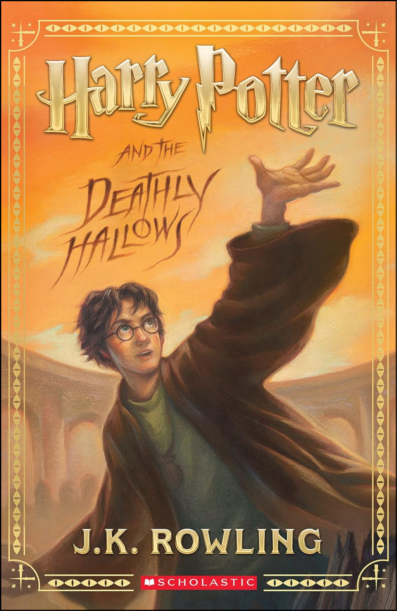 Harry Potter and the Deathly Hallows by J K. Rowling (Author)